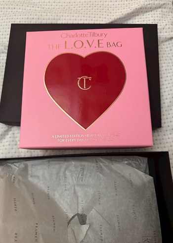 Charlotte tilbury çanta - Görsel 5