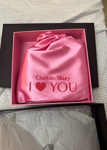 Charlotte tilbury çanta - Görsel 6