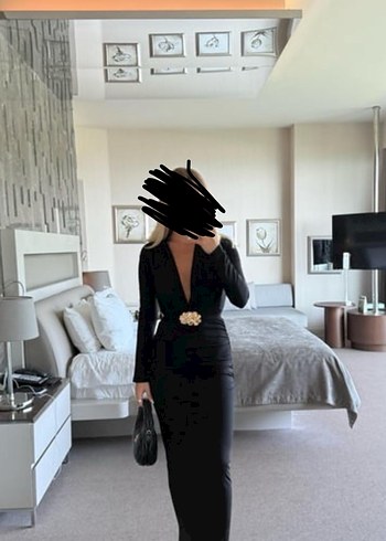 Siyah V Yaka Parlak Gotik Midi Elbise - Görsel 2