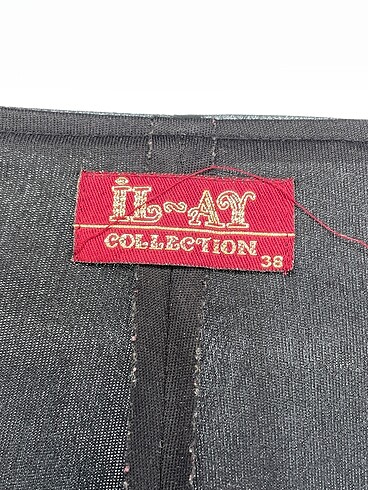 38 Beden siyah Renk PreLoved Kumaş Pantolon %70 İndirimli.