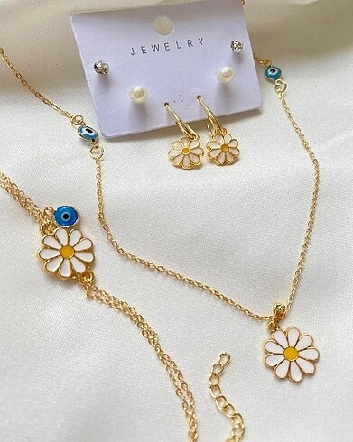 Papatyali Halka Gold Küpe, Papatyali Gold Kolye Ve Papatyali Zin