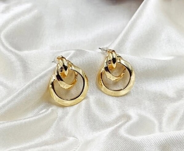 Kadin Gold Renk Dügüm Model Tasarim Küpe