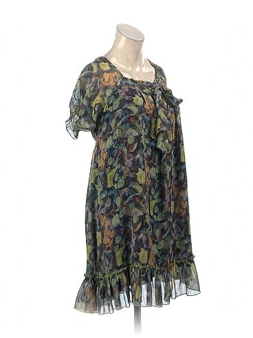 Batik Batik Kısa Elbise %70 İndirimli.