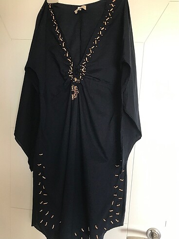 Zeki cocona m beden plaj elbisesi. zeki triko mağazasından alınmıştır
