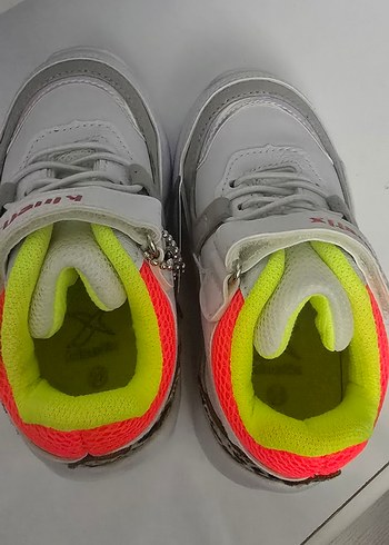 Kız Çocuk Beyaz Renkli Cırt Cırtlı Spor Ayakkabı - Görsel 7