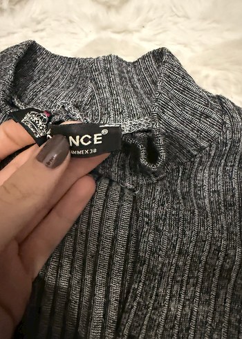 Gri V Yaka Fitilli Kadın Triko Kazak - Görsel 3