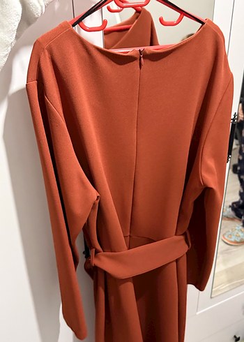 Uzun Kemerli Kahverengi Kadın Elbise - Görsel 5