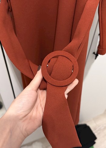 Uzun Kemerli Kahverengi Kadın Elbise - Görsel 3