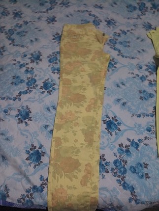 çiçek desenli