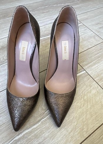 37 Beden Altın Renkli Simli Yılan Desenli Stiletto İNCİ 37