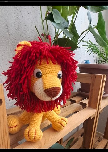 Renkli El Örgüsü Aslan Peluş Oyuncak