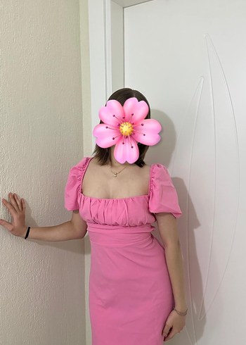 Pembe Elbise