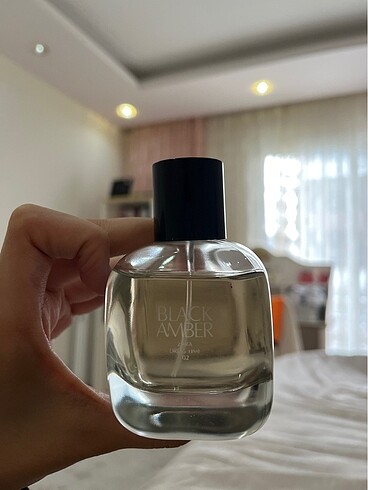 Zara Black Amber Parfüm