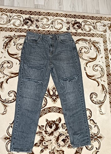 Zara yırtık pantolon - Görsel 2