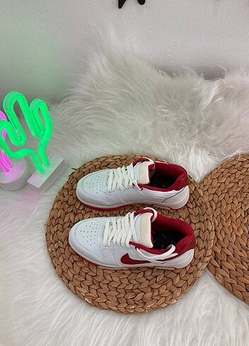 37 Beden NIKE Numara aralığı 36-37-38-39-40 Şeffaf kargo