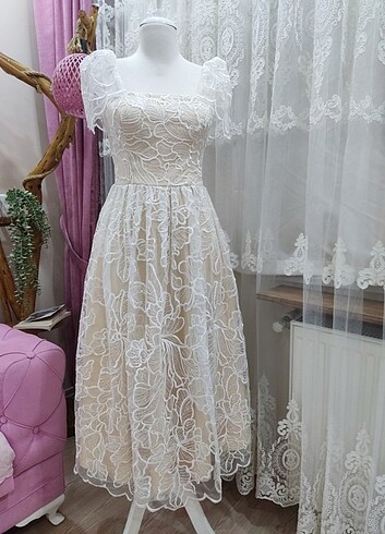 Nişan elbisesi 
