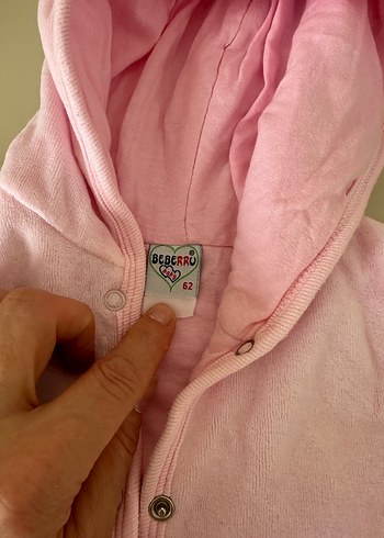 Pembe Nakışlı Bebek Tulumu, Düğmeli - Görsel 3