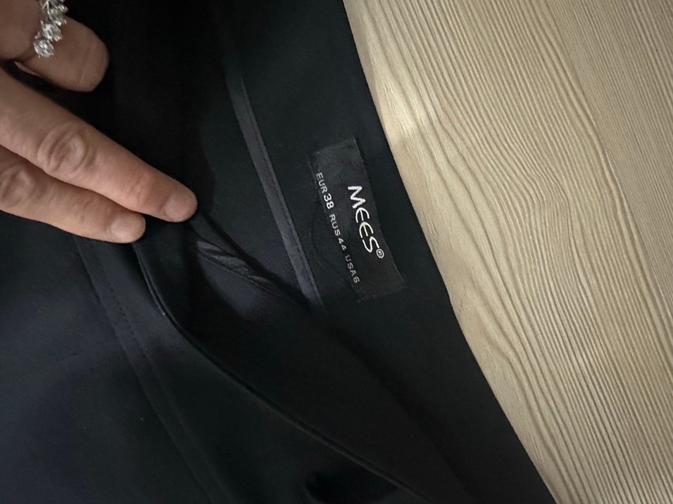 Kadın Siyah Deri Midi Şort - Görsel 4