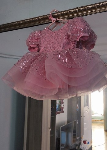 Pembe İşlemeli Kat Kat Kız Çocuk Elbisesi