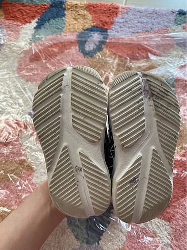 22 Beden siyah Renk Adidas marvel bebek spor ayakkabı