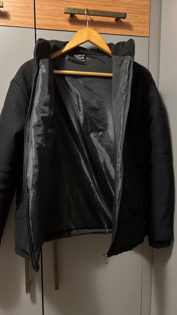 Siyah Fermuarlı Kadın Kış Montu - Görsel 4