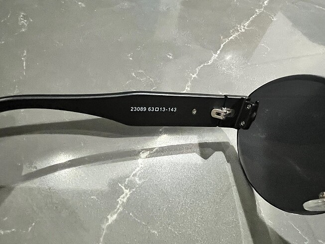  Beden siyah Renk LOEWE UV400 GÖZLÜK