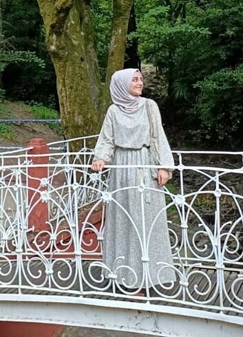 42 Beden Çiçekli yeşil elbise