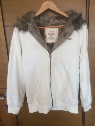 Beyaz, içi kürklü, kışlık Hollister marka sweat mont