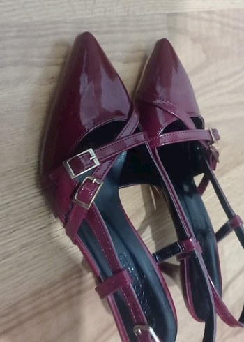 Bordo Rugan Tokalı Stiletto Kadın Ayakkabı - Görsel 4