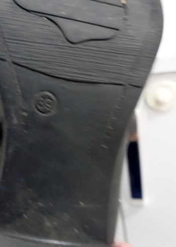 39 Beden siyah Renk Siyah Deri Tokalı Kadın Bot