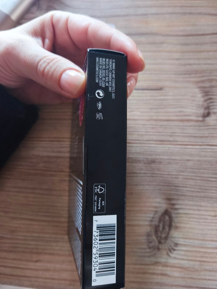 MAC Stack Siyah Maskara - Görsel 2