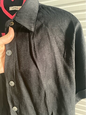 Siyah kısa gömlek - Görsel 2