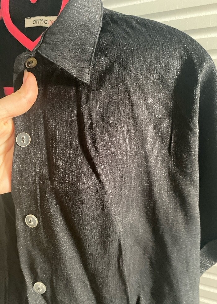 Siyah kısa gömlek - Görsel 2