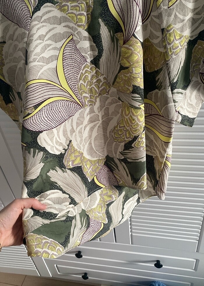 Kısa kollu bluz - Görsel 4