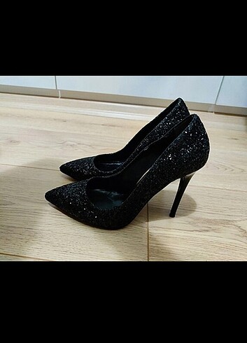 Zara Siyah simli stiletto