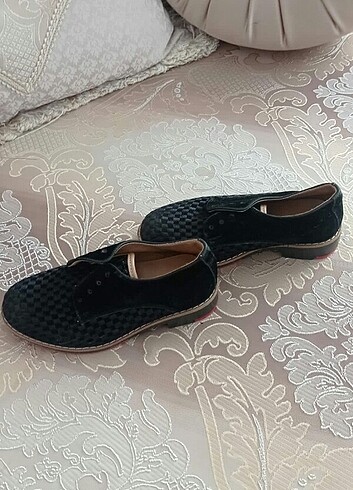 26 Beden siyah Renk Cocuk ayakkabisi