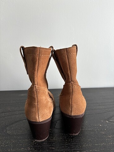 38 Beden Stradivarius bot