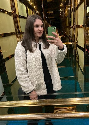 Beyaz Peluş Rahat Kesim Kadın Mont - Görsel 2