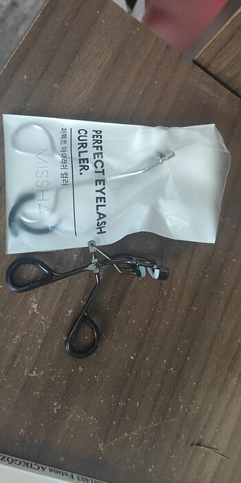 Missha kirpik kıvırıcı