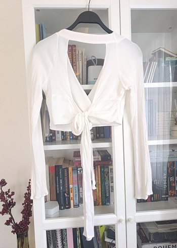 Pull and Bear Bohem Beyaz Kadın V Yaka Pamuk Bluz