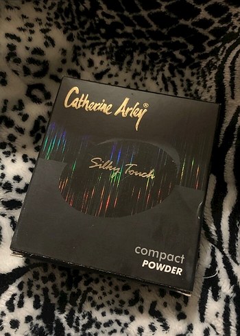 Catherine Arley Silky Touch Pudra - Görsel 2