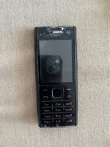 Nokia corporation tuşlu telefon