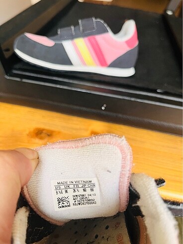 26 Beden Adidas ayakkabı