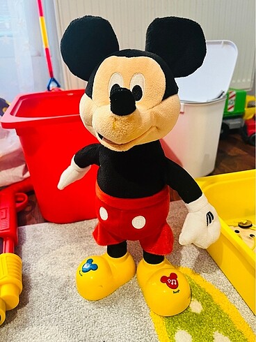 Walt Disney World Masal Anlatan Mickey Mouse