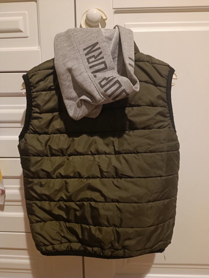 Erkek Çocuk haki yeşil Kapüşonlu Yelek - Görsel 2