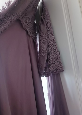 Mor Dantel Detaylı Uzun Kadın Abiye Elbise - Görsel 4
