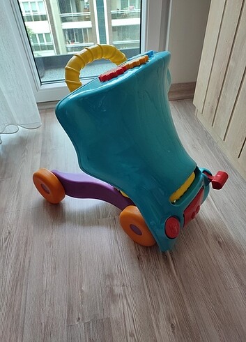 Baby2Go Oyuncak ilk arabam ilk adım