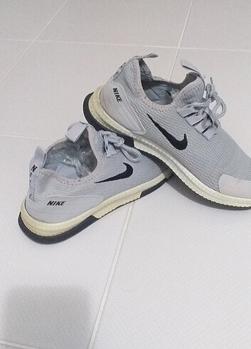 Nike Spor Ayakkabısı 