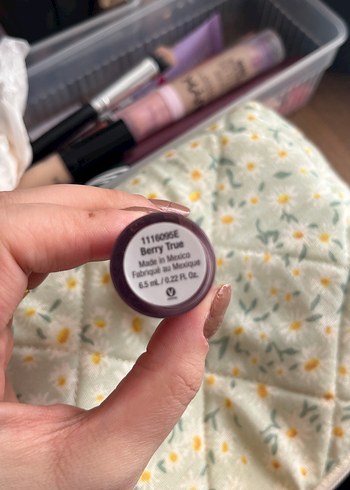 Wet n wild Wet n Wild Parlak Bordo Ruj