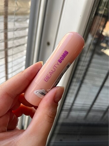 Beauty bomb